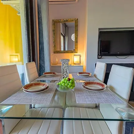 Casa Lola Marbella